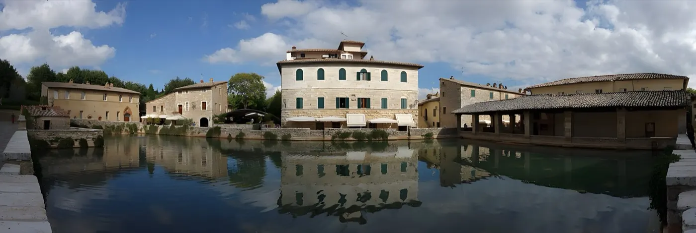 Bagno Vignoni · Piazza delle Sorgenti
