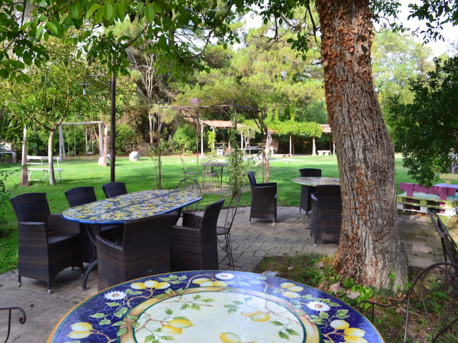 Borgo · scorci e dettagli