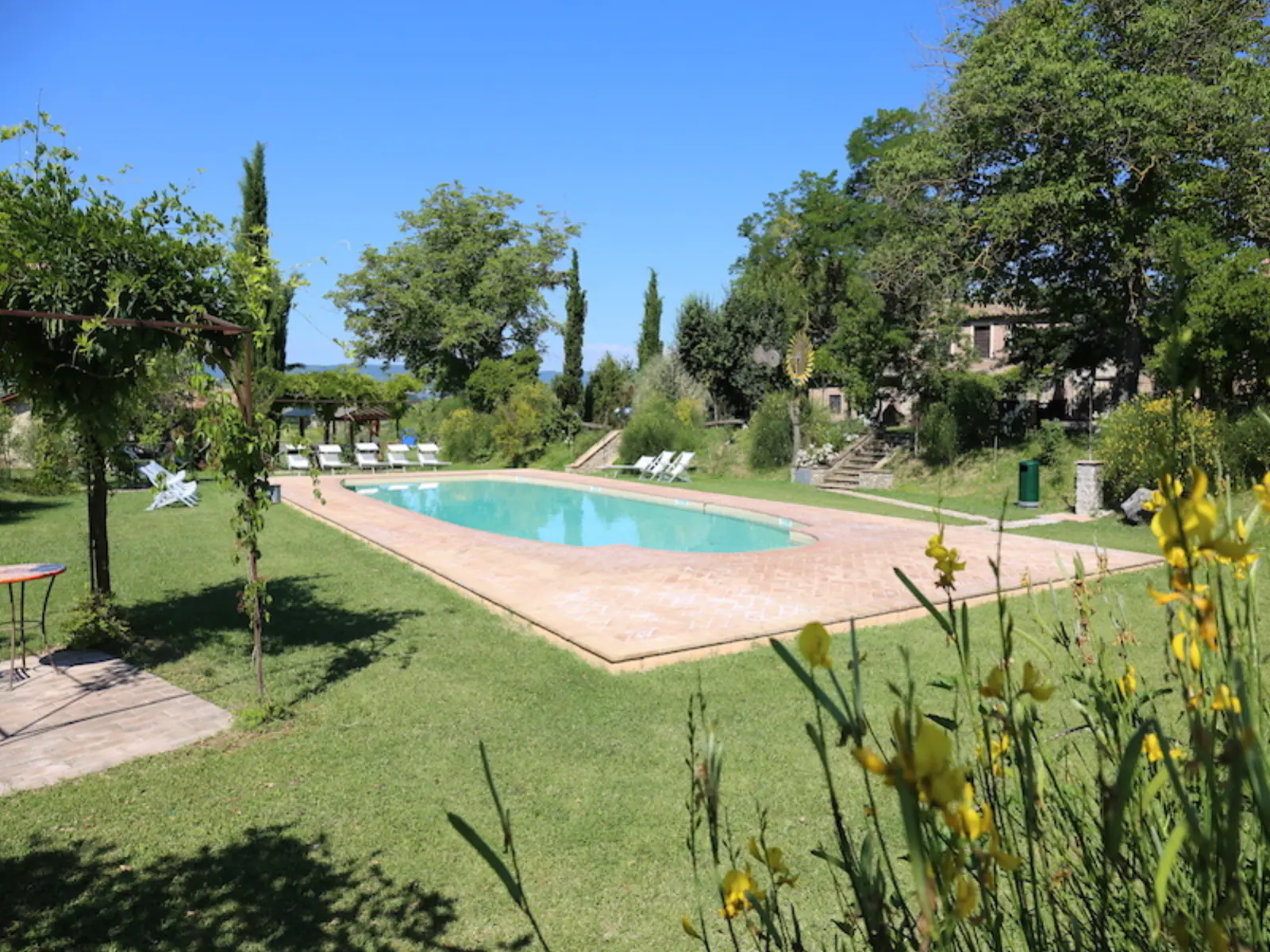 Borgo · scorci e dettagli